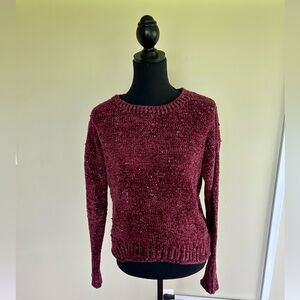 Freshman maroon knit sweater. Size large